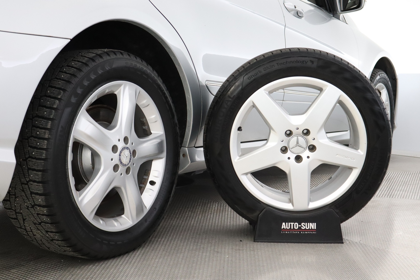 MERCEDES-BENZ R 2006