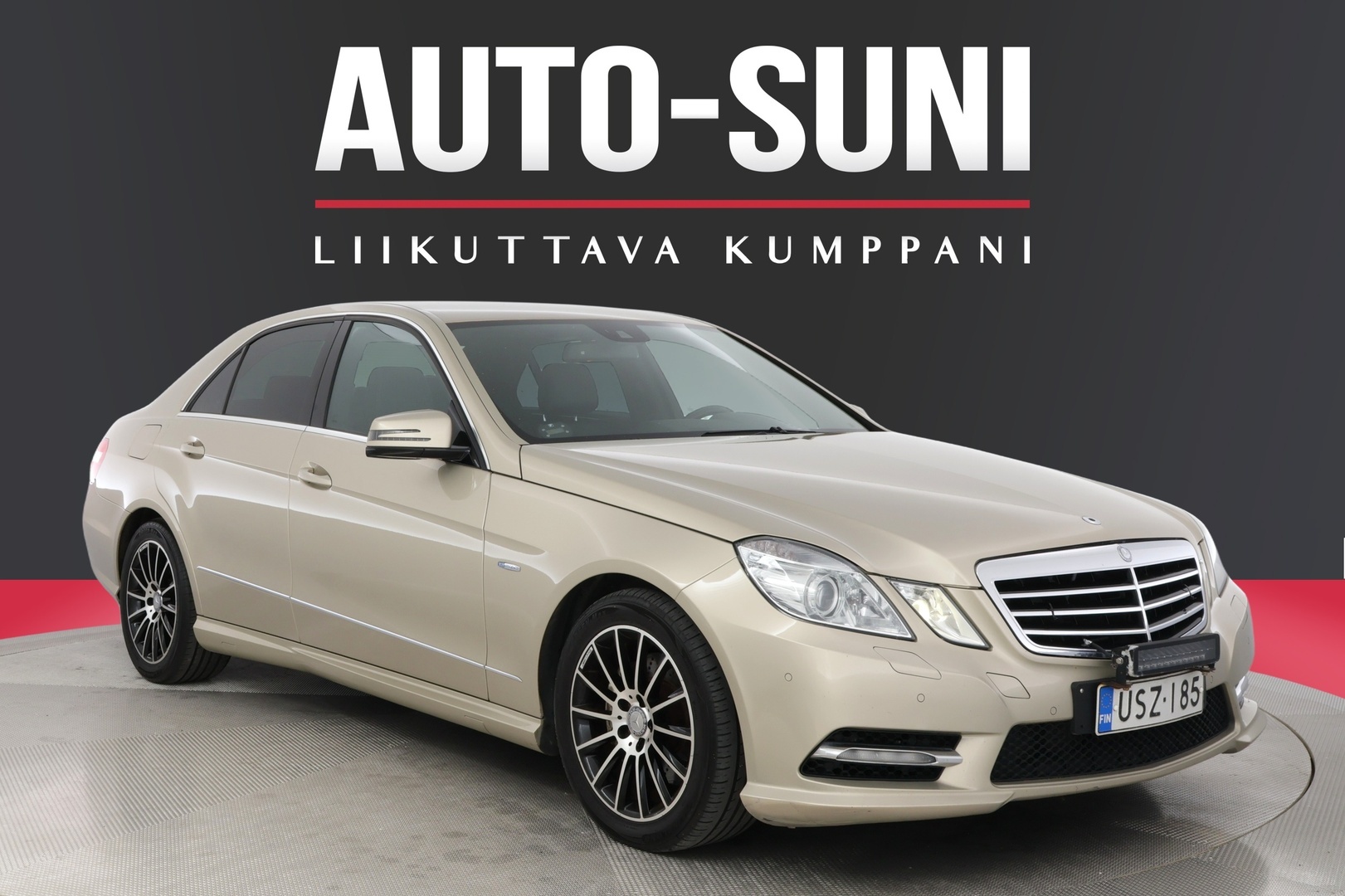 MERCEDES-BENZ E 2012