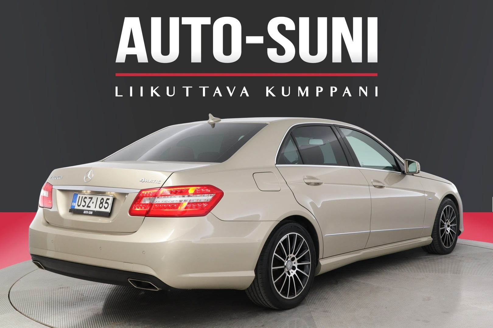 MERCEDES-BENZ E 2012