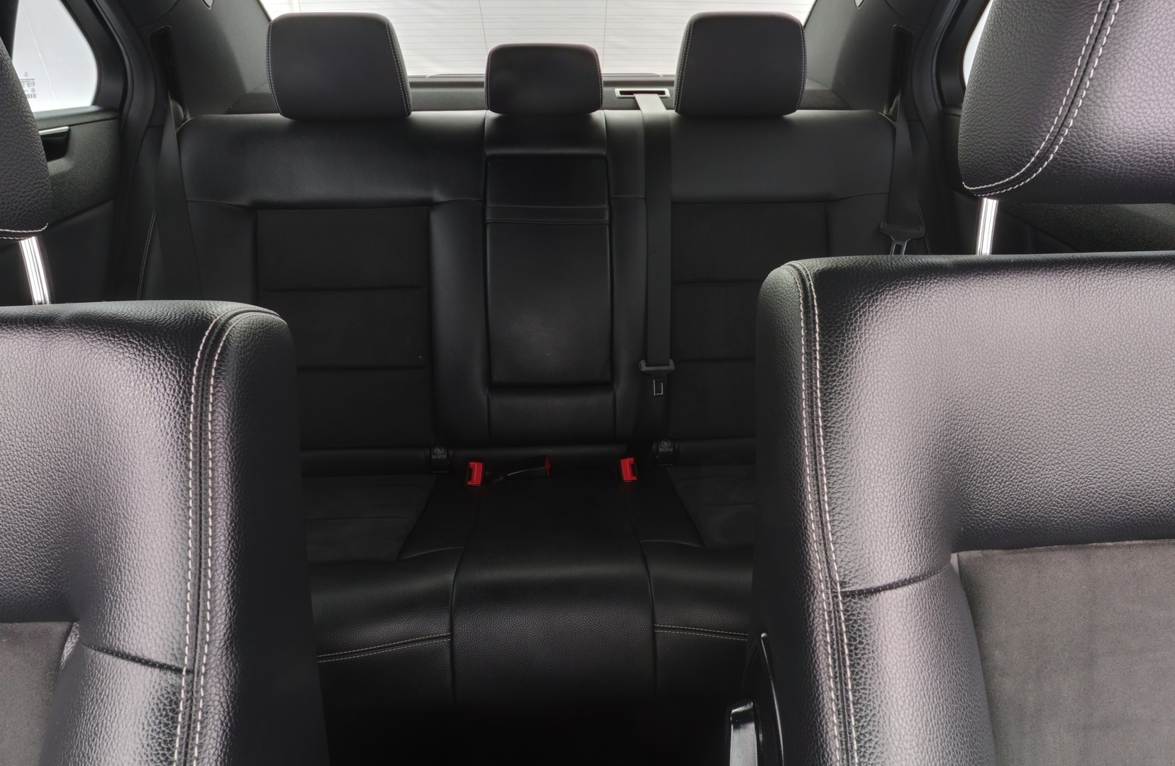 MERCEDES-BENZ E 2012