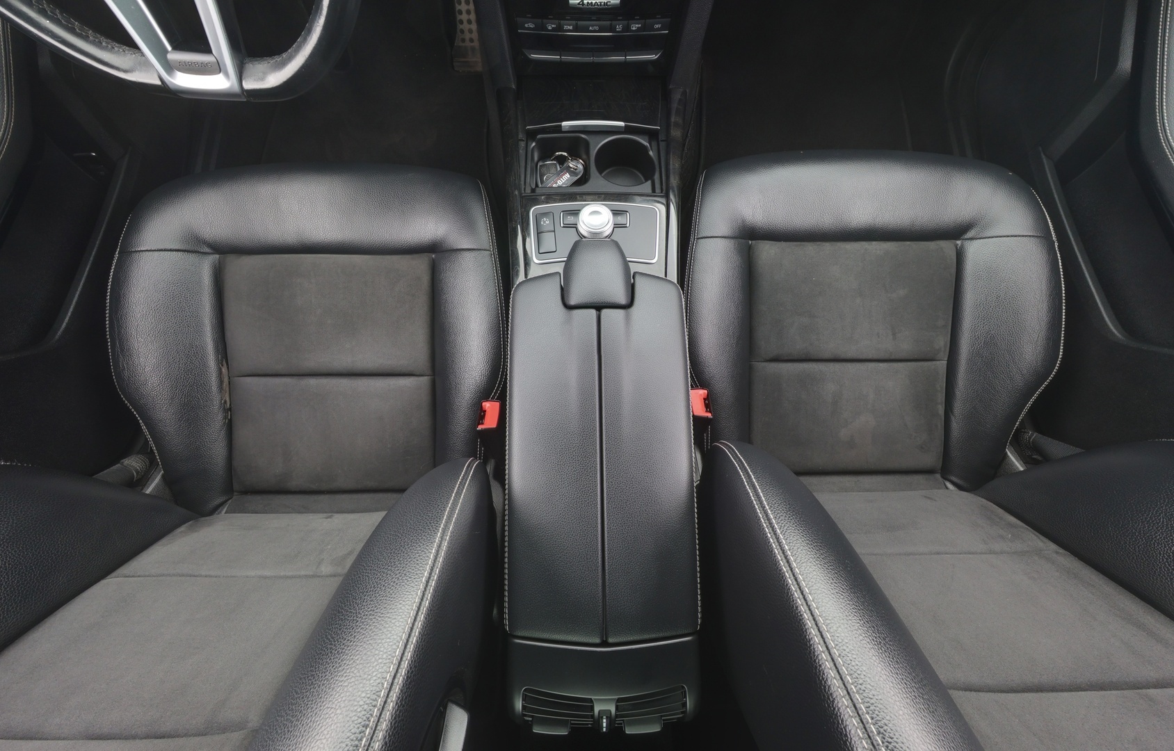 MERCEDES-BENZ E 2012