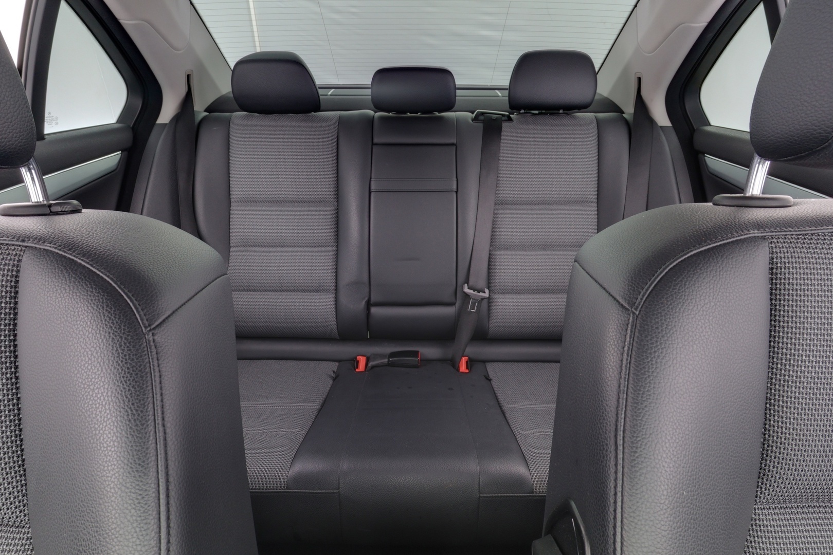 MERCEDES-BENZ C 2011