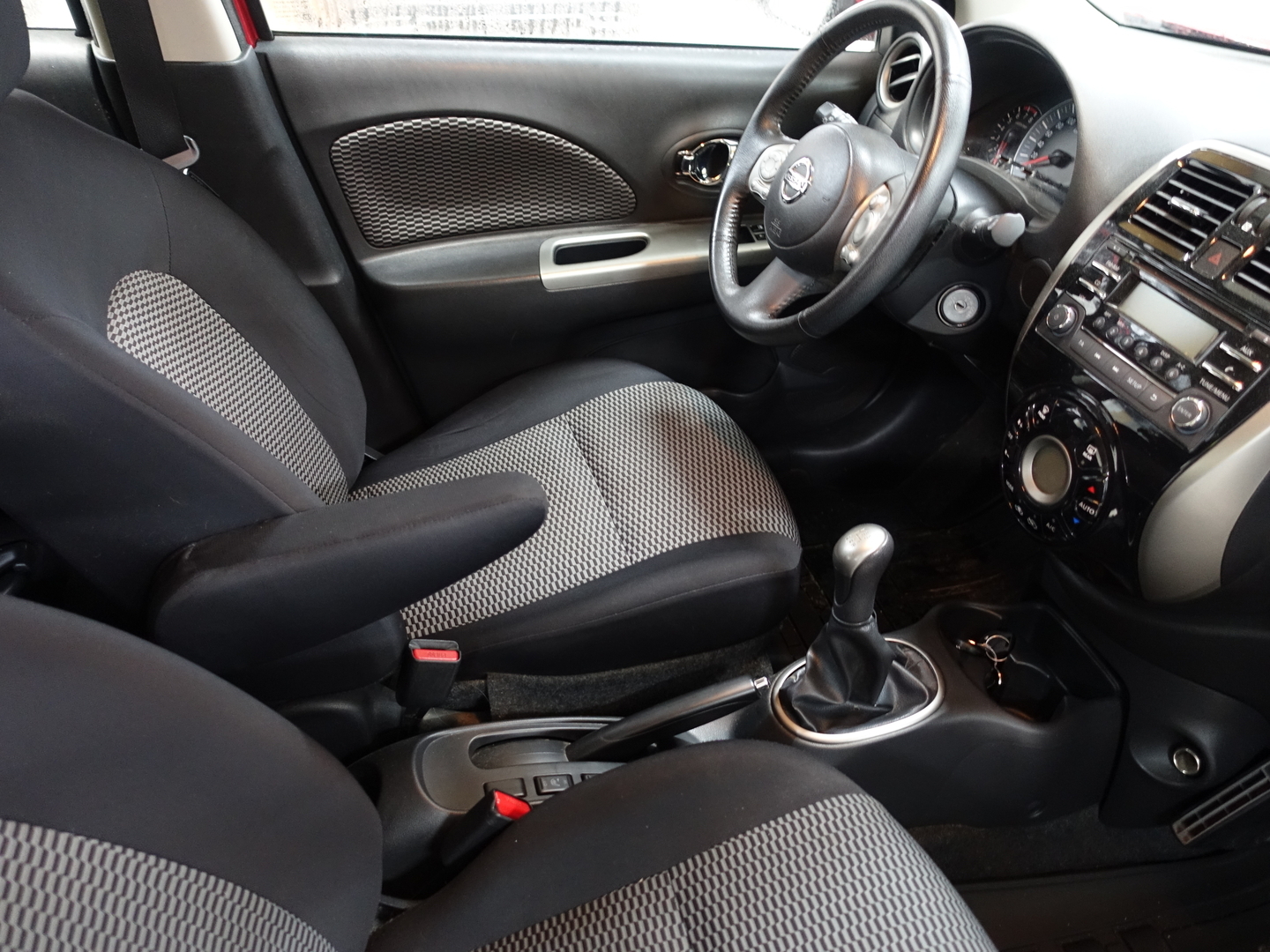 NISSAN Micra 2015