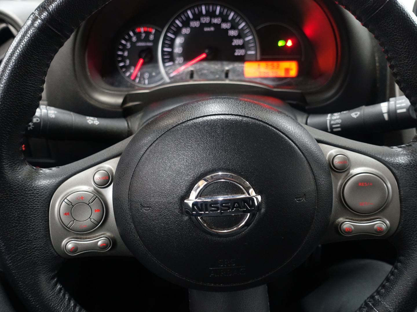 NISSAN Micra 2015