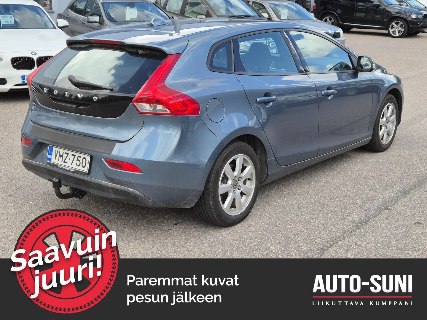 VOLVO V40 2013