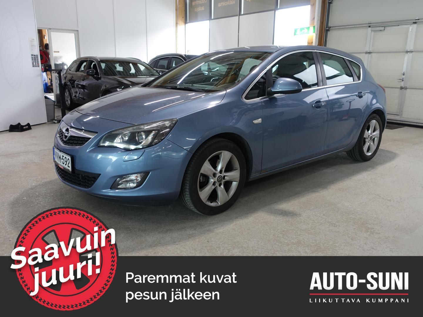 OPEL Astra 2011