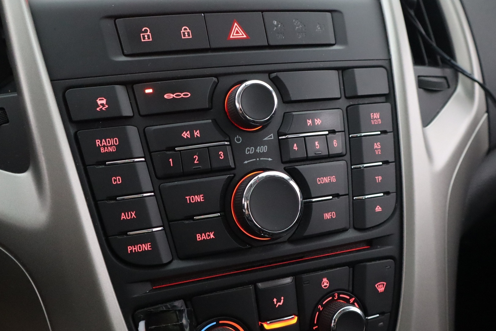 OPEL Astra 2012