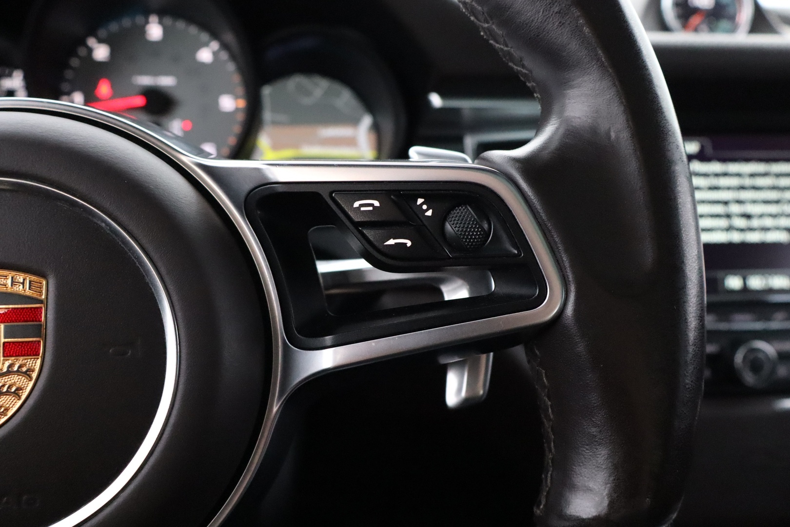 PORSCHE Macan 2015