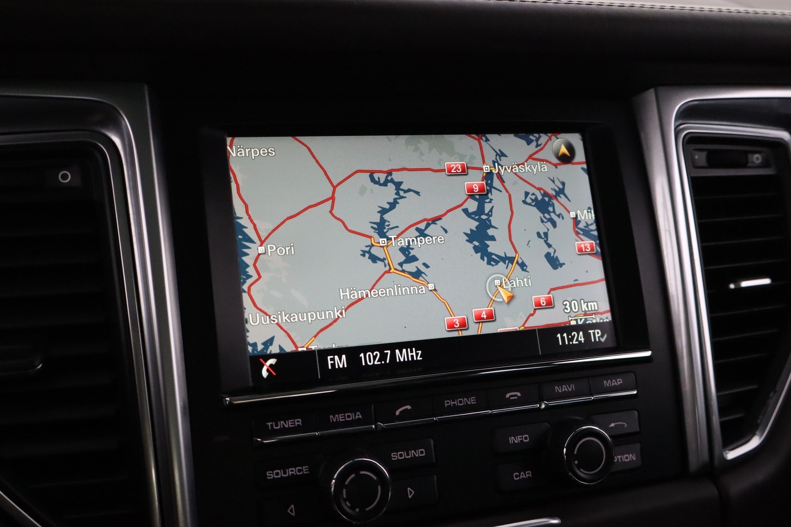 PORSCHE Macan 2015