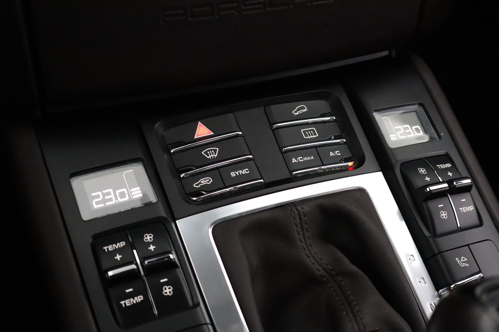 PORSCHE Macan 2015