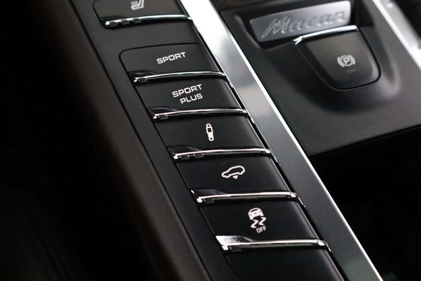 PORSCHE Macan 2015