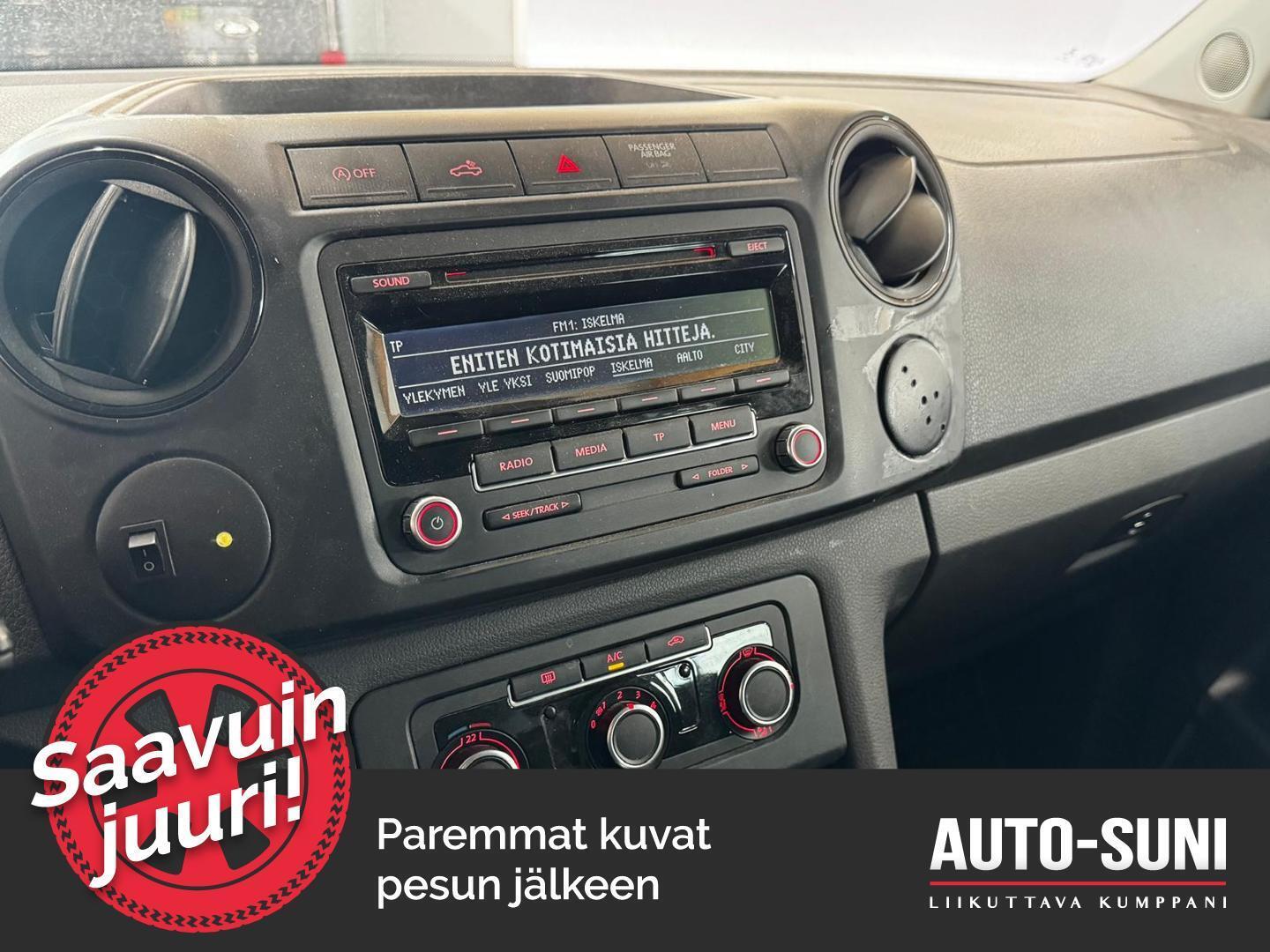 VOLKSWAGEN Amarok 2015