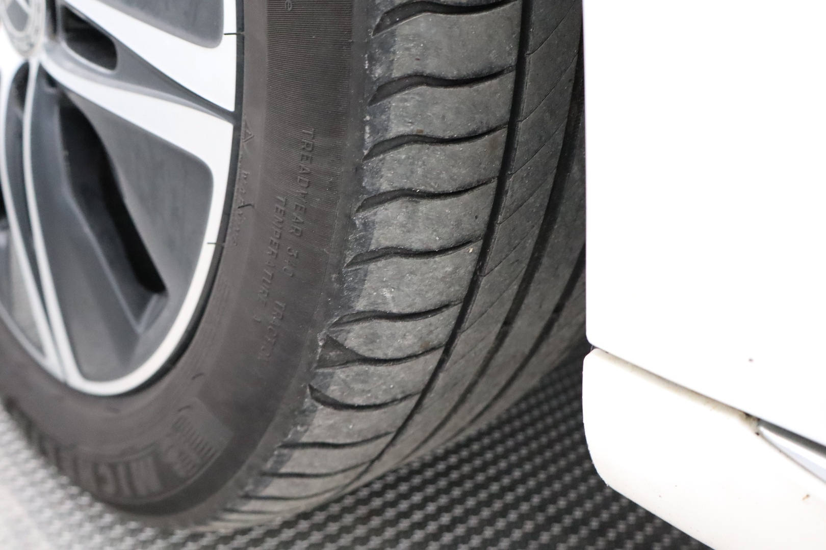 MERCEDES-BENZ C 2020