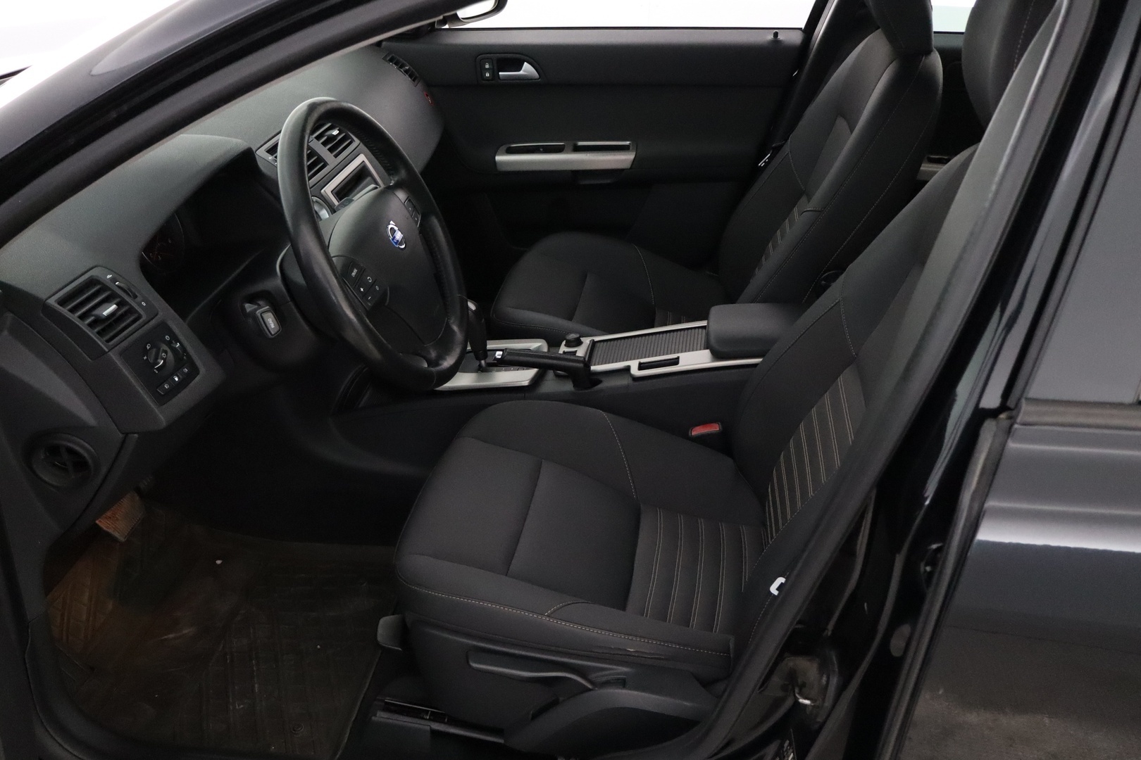 VOLVO V50 2009
