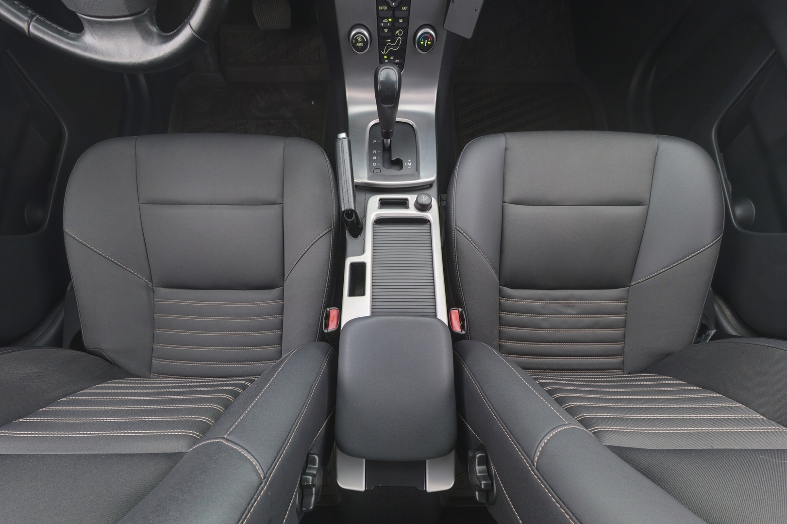 VOLVO V50 2009