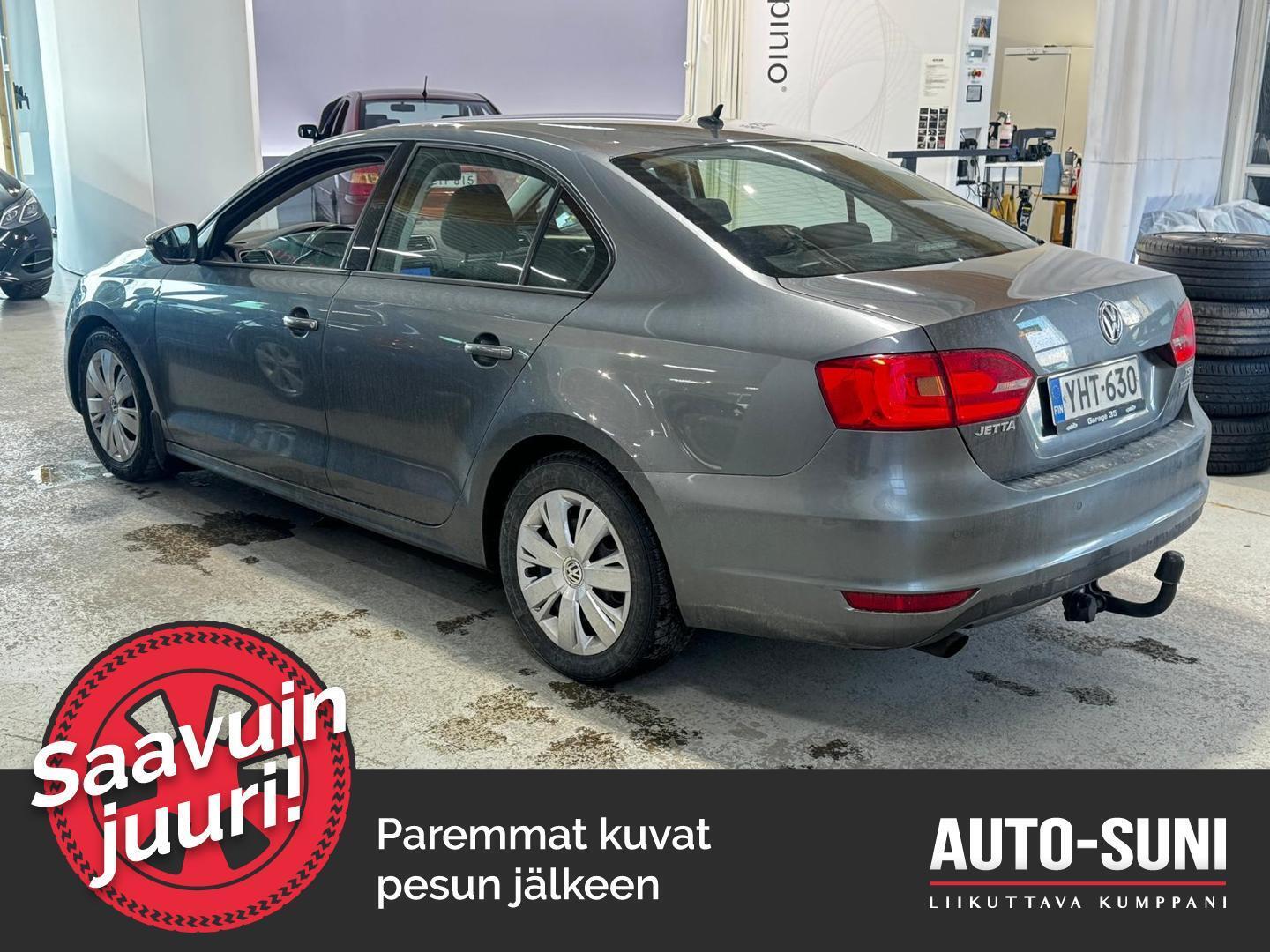 VOLKSWAGEN Jetta 2011