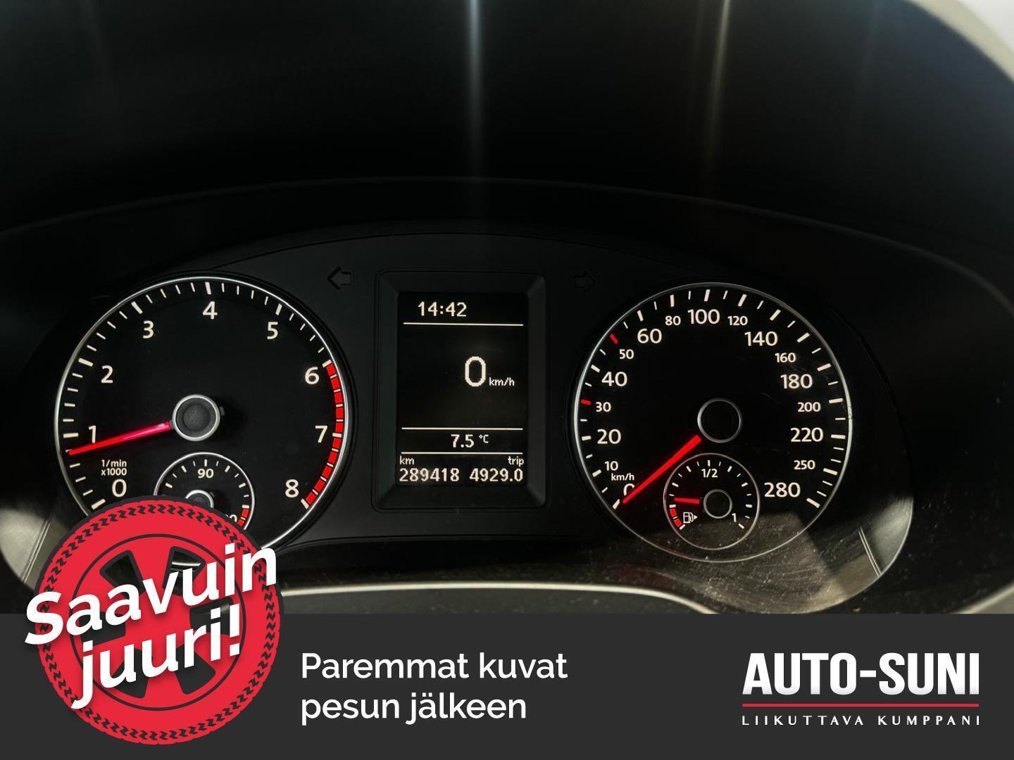 VOLKSWAGEN Jetta 2011