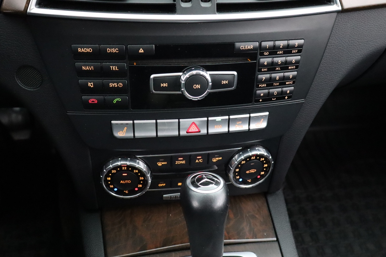 MERCEDES-BENZ C 2012