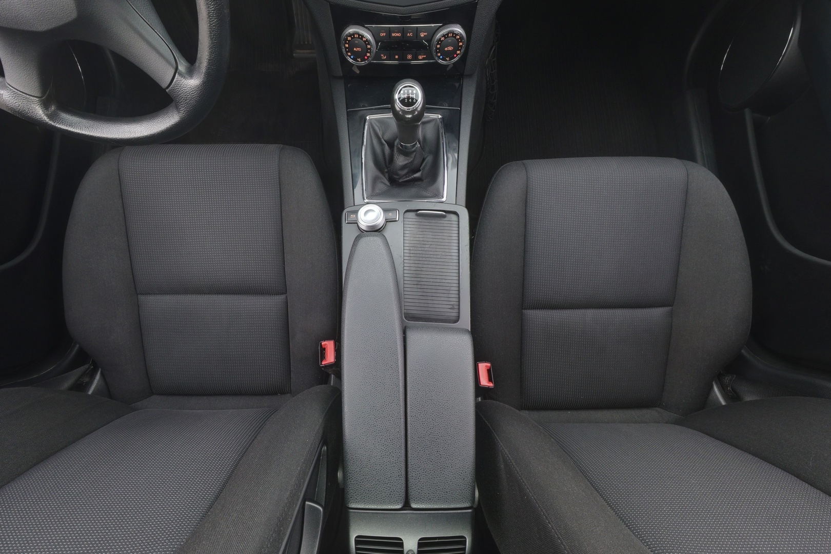 MERCEDES-BENZ C 2008