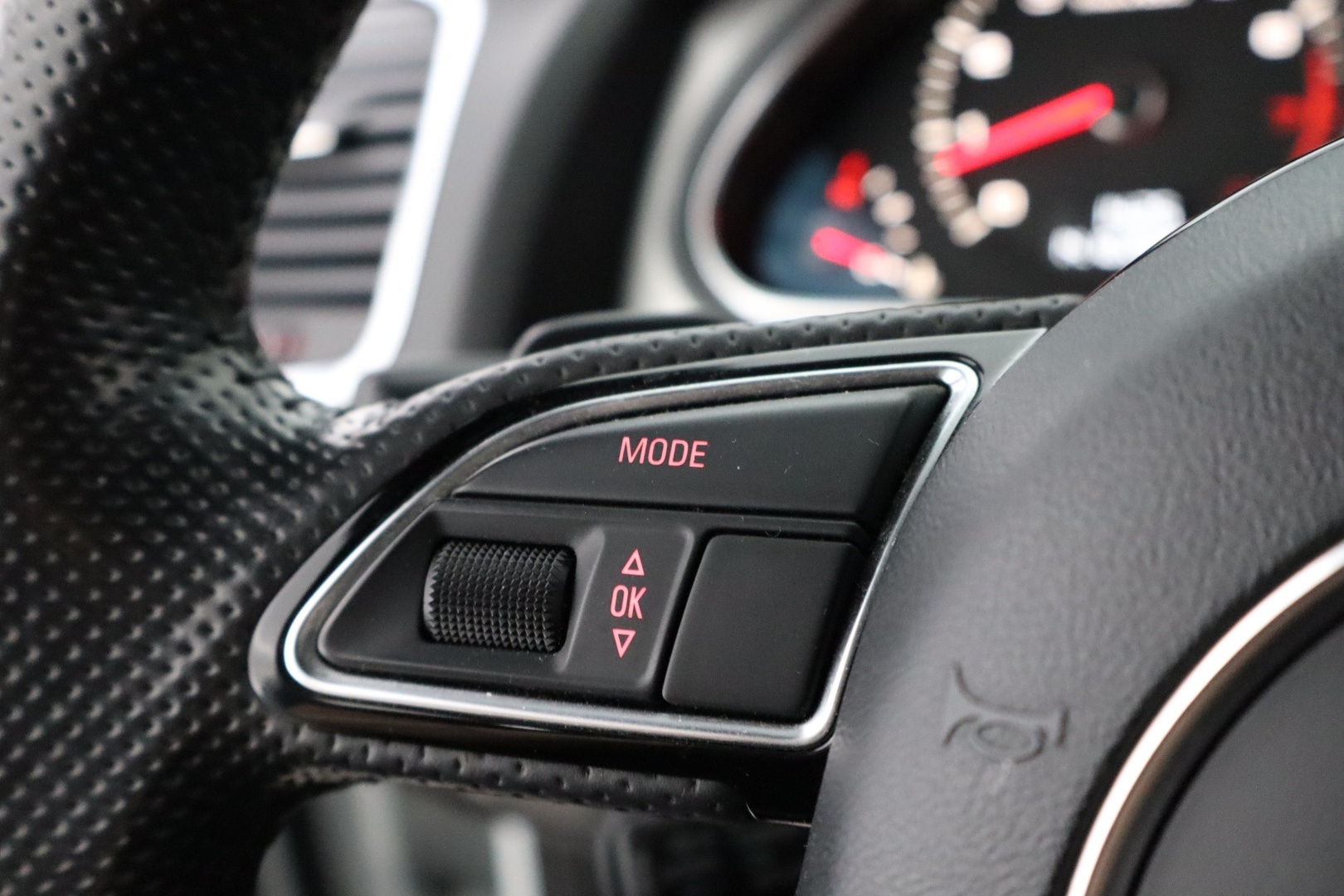 AUDI Q7 2012