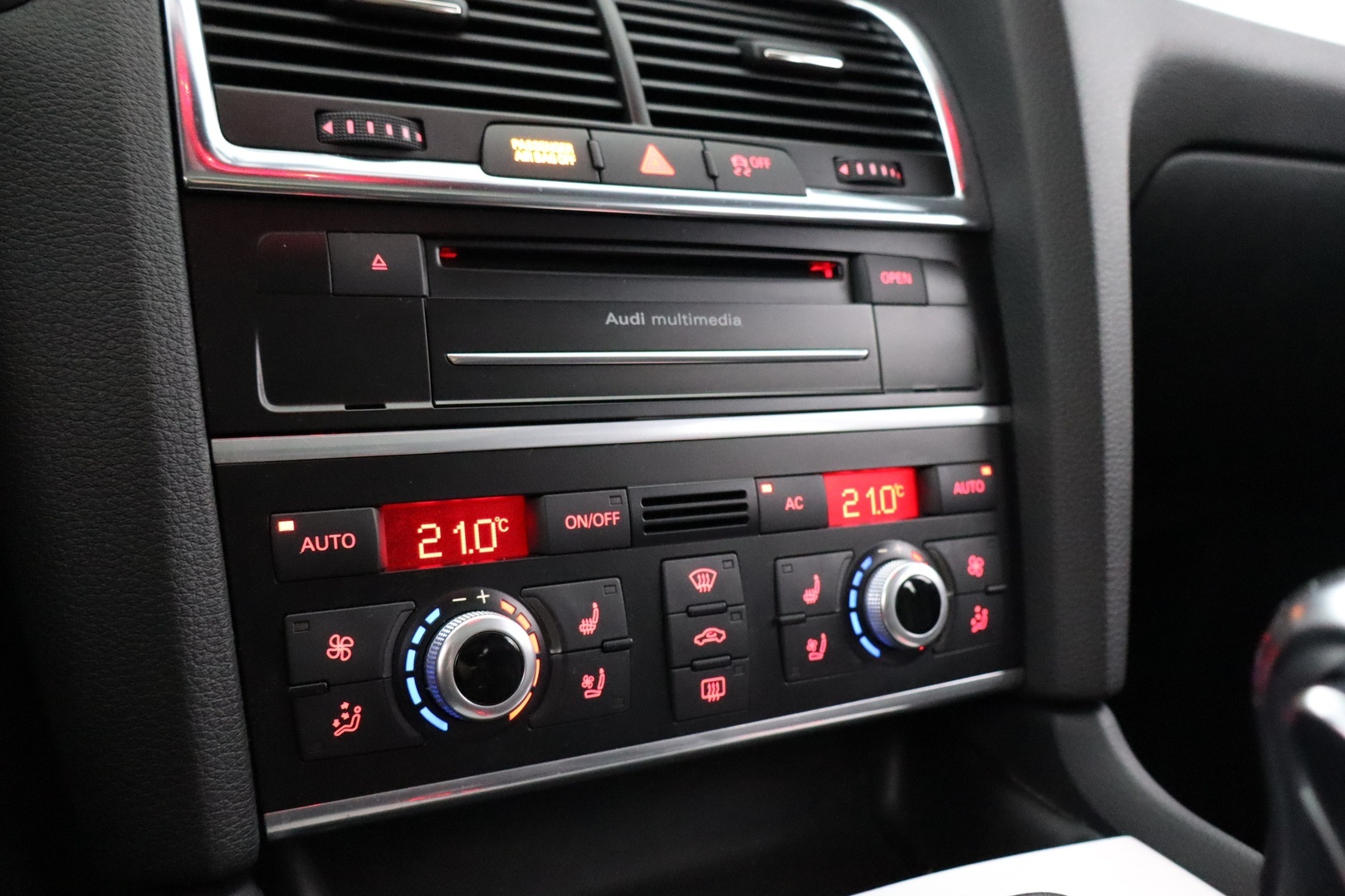 AUDI Q7 2012