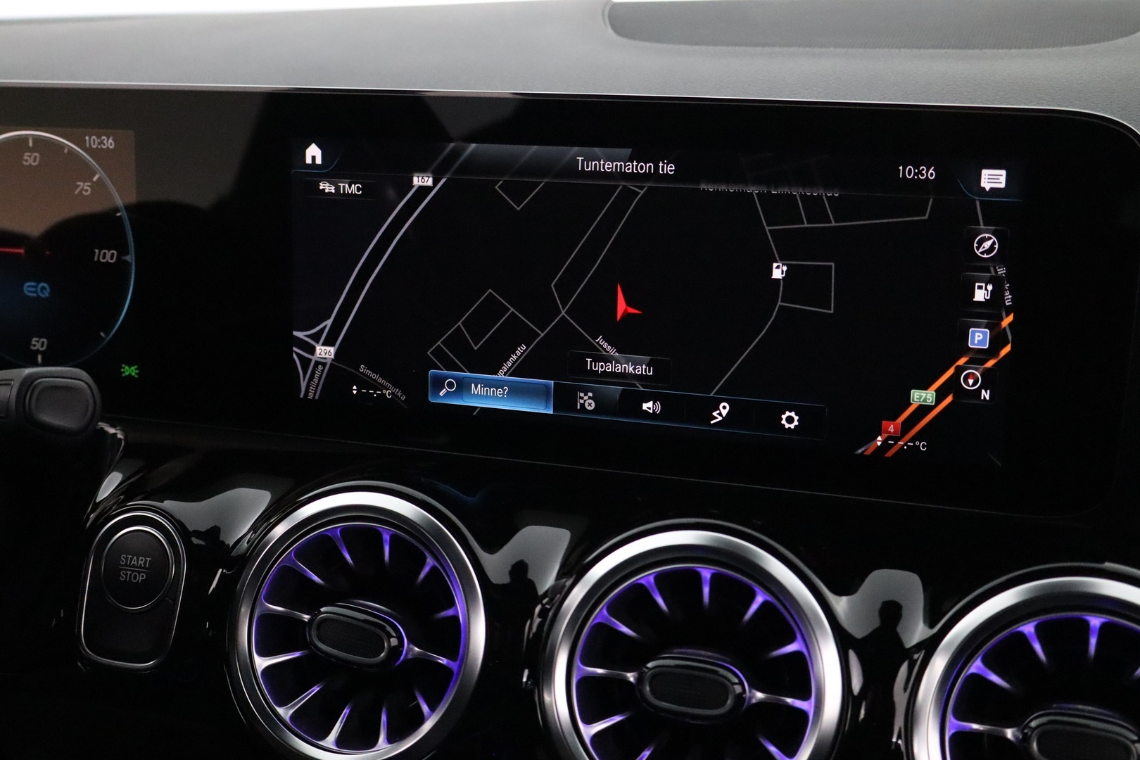 MERCEDES-BENZ EQA 2023