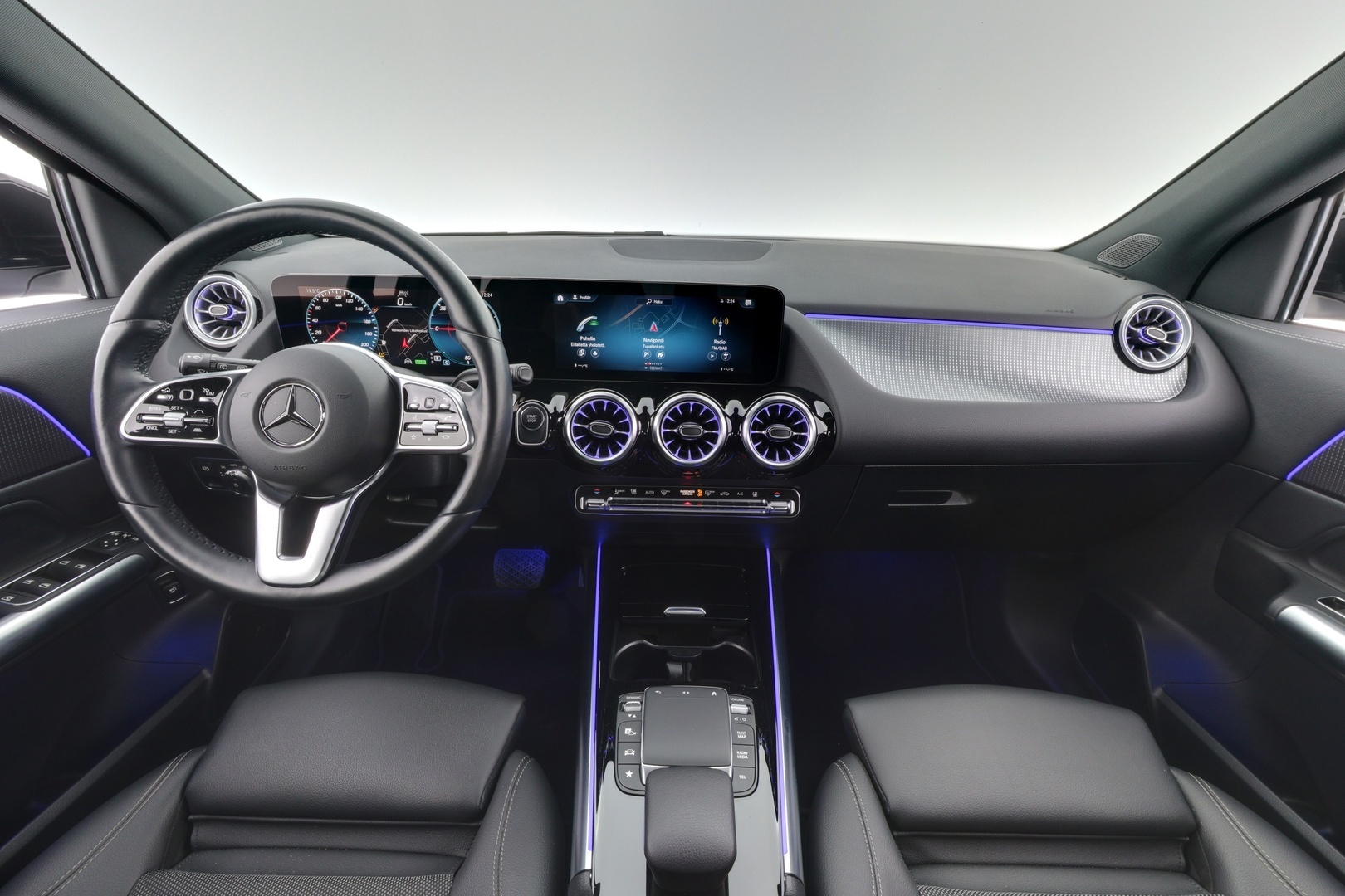 MERCEDES-BENZ EQA 2023