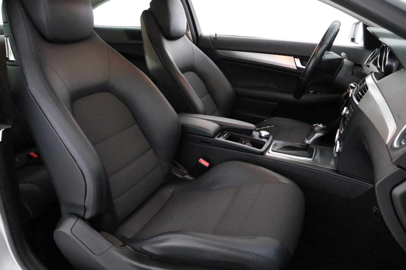 MERCEDES-BENZ C 2012