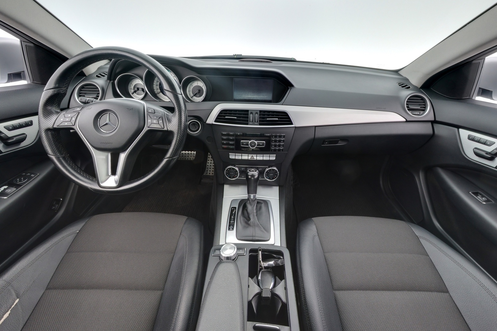 MERCEDES-BENZ C 2012