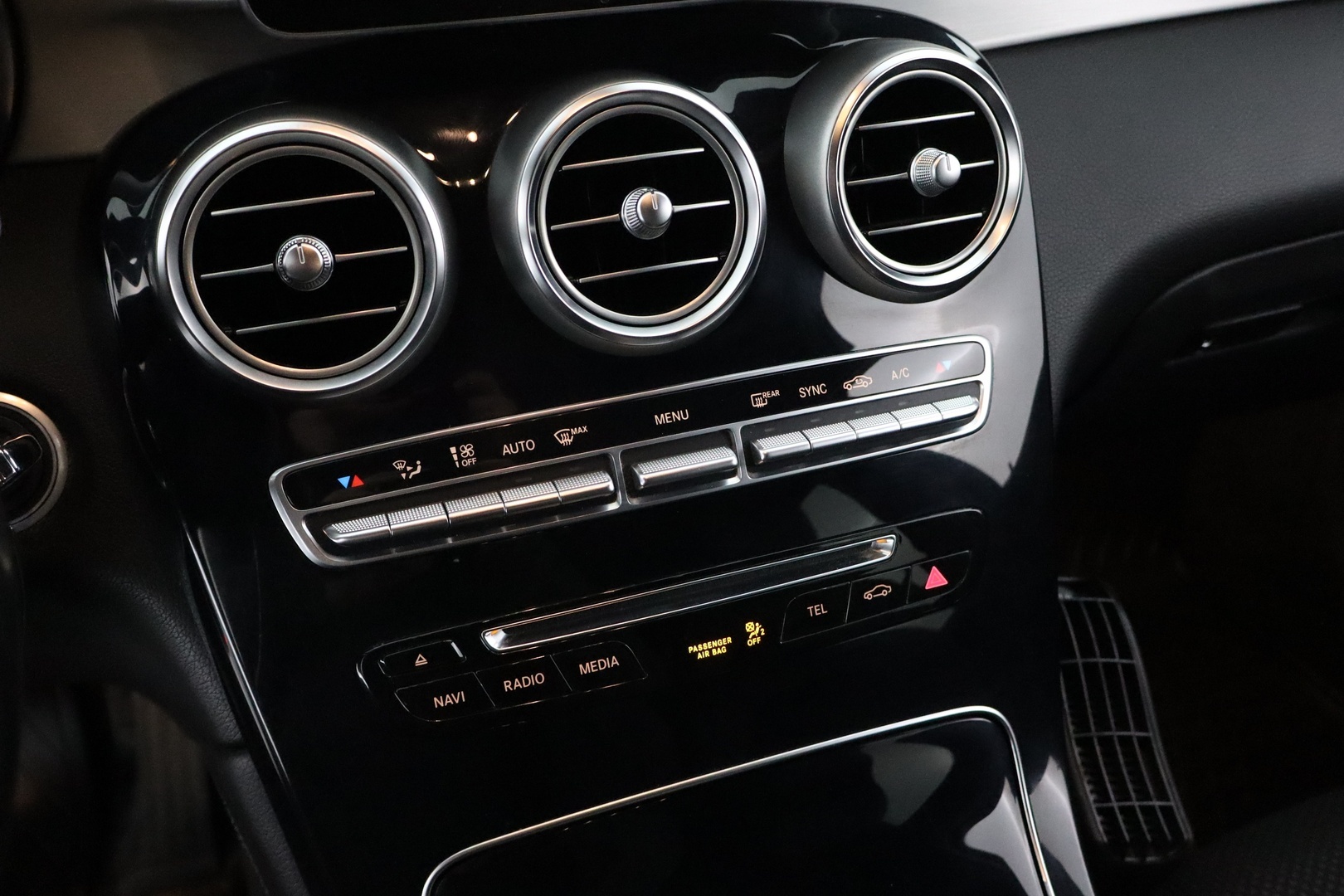 MERCEDES-BENZ GLC 2016