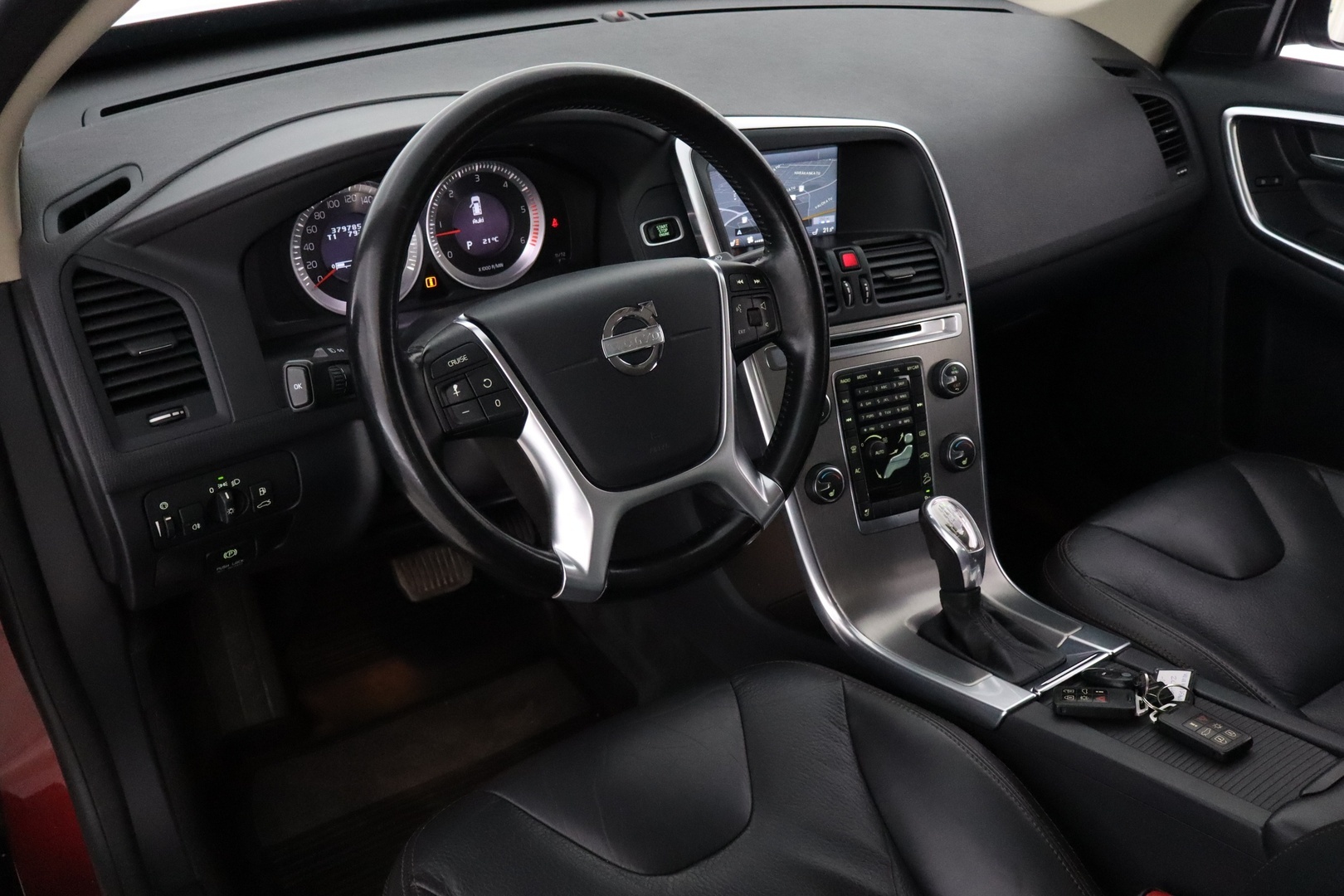 VOLVO XC60 2013