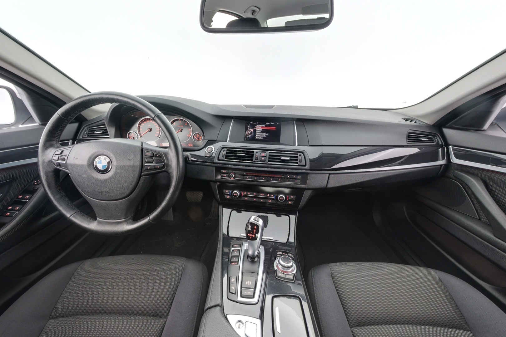 BMW 520 2015