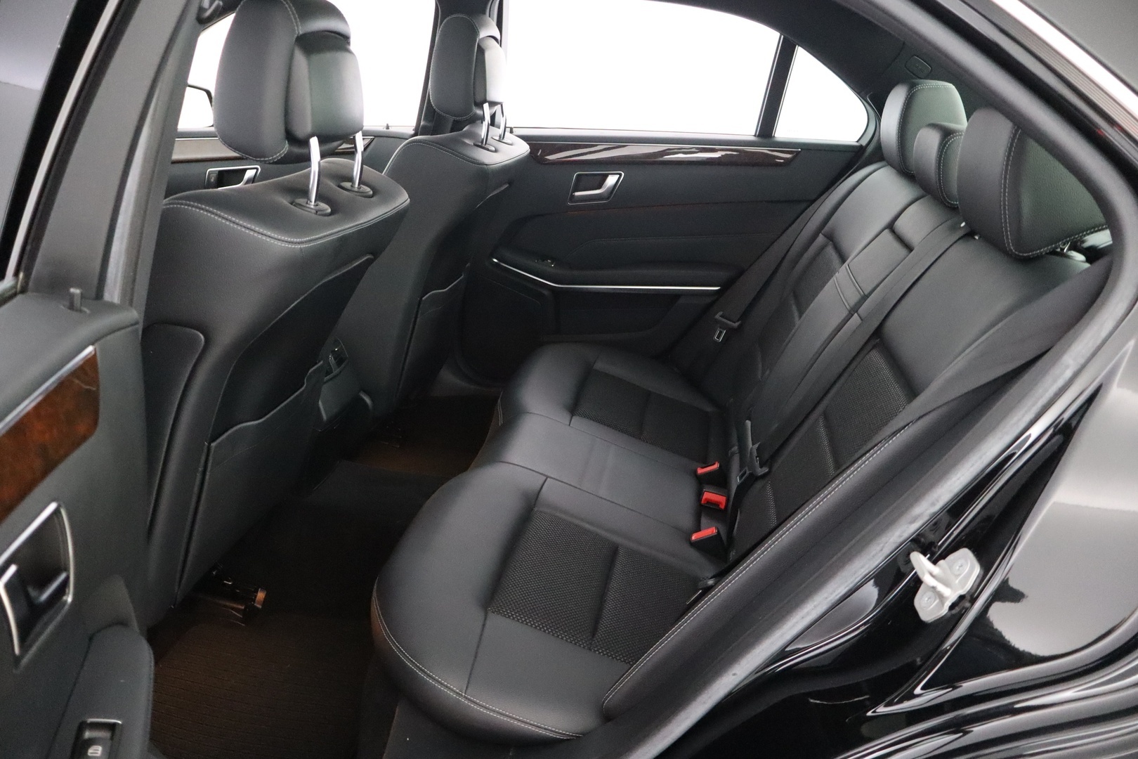 MERCEDES-BENZ E 2016
