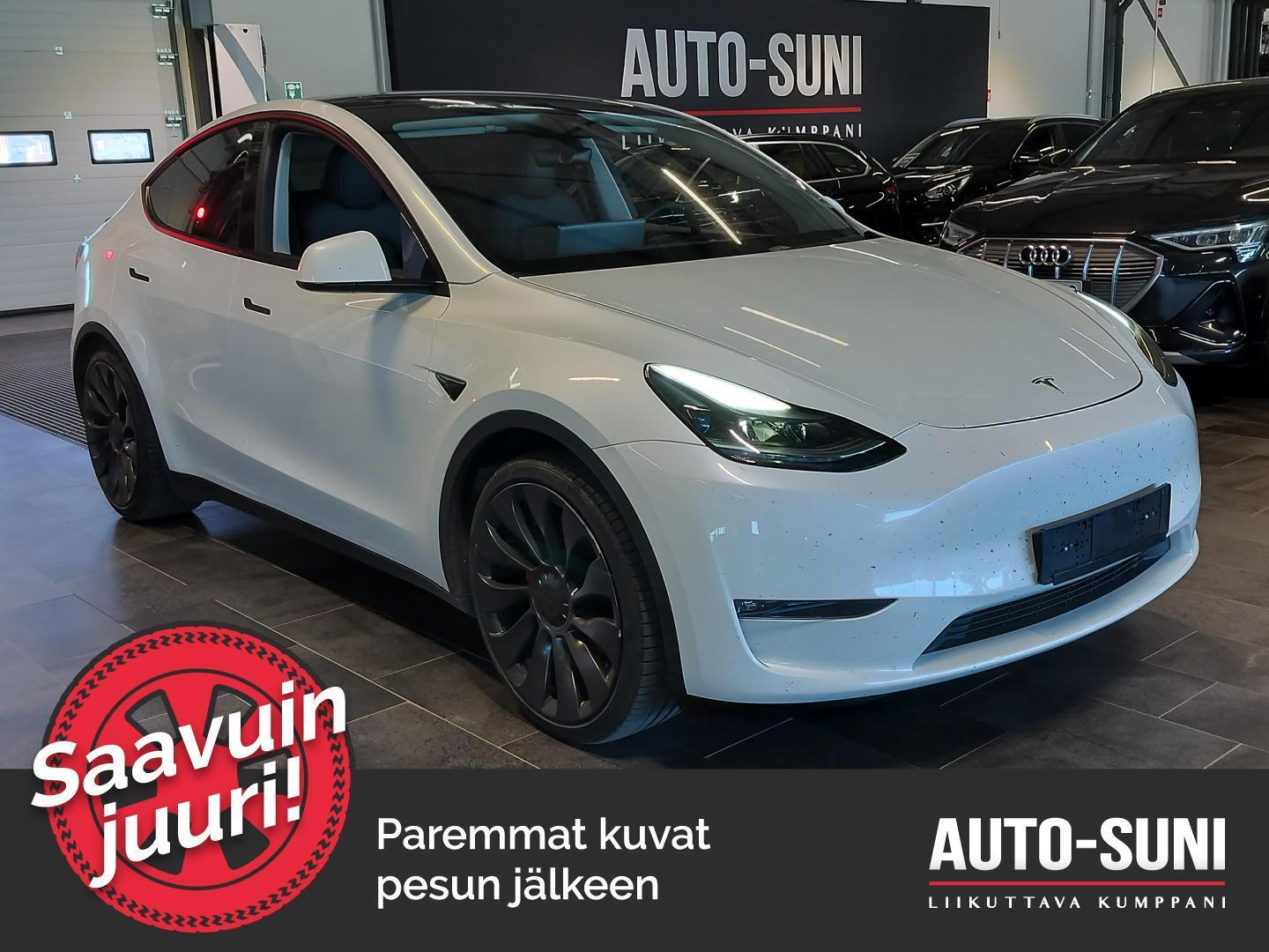 TESLA Model Y 2023