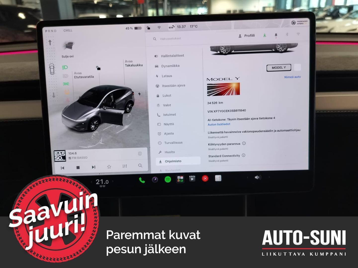 TESLA Model Y 7