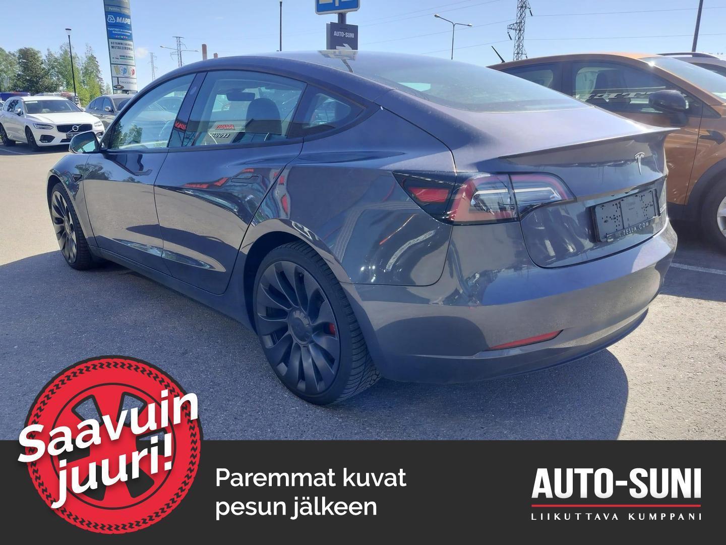 TESLA Model 3 2023