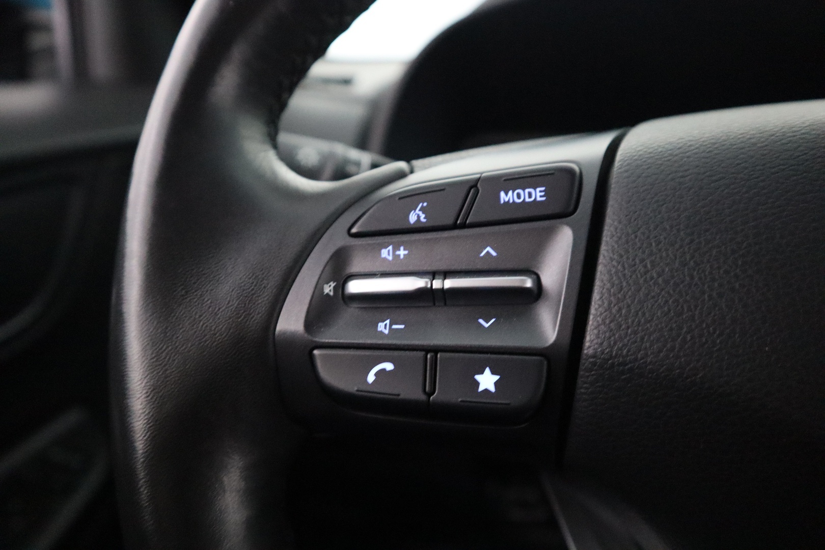 HYUNDAI KONA 2022