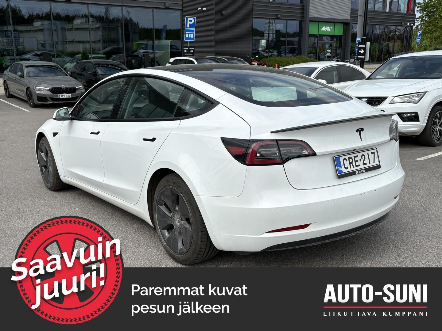 TESLA Model 3 2021