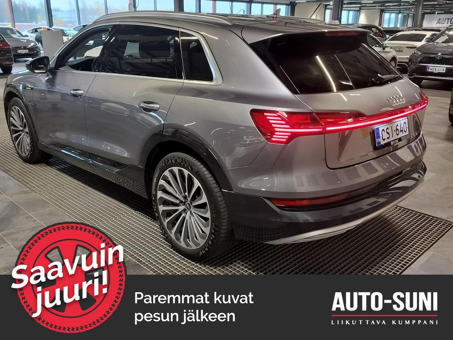 AUDI e-tron 2021