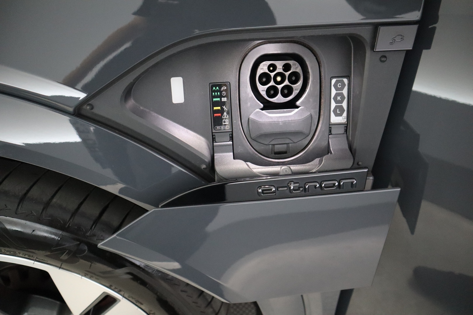 AUDI Q8 e-tron 2024