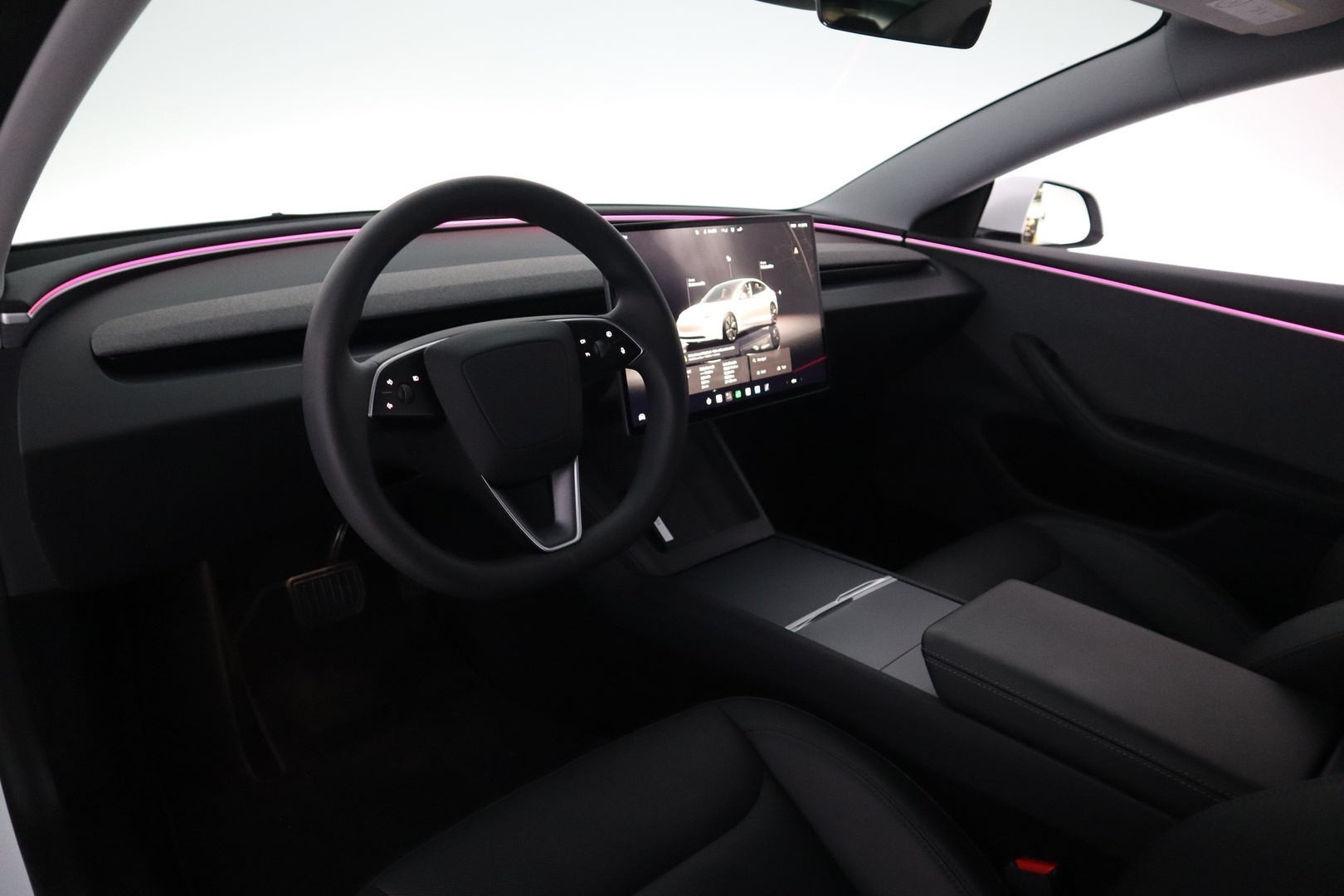TESLA Model 3 2024