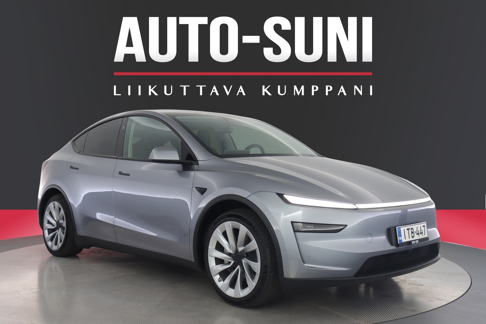 TESLA Model Y 1