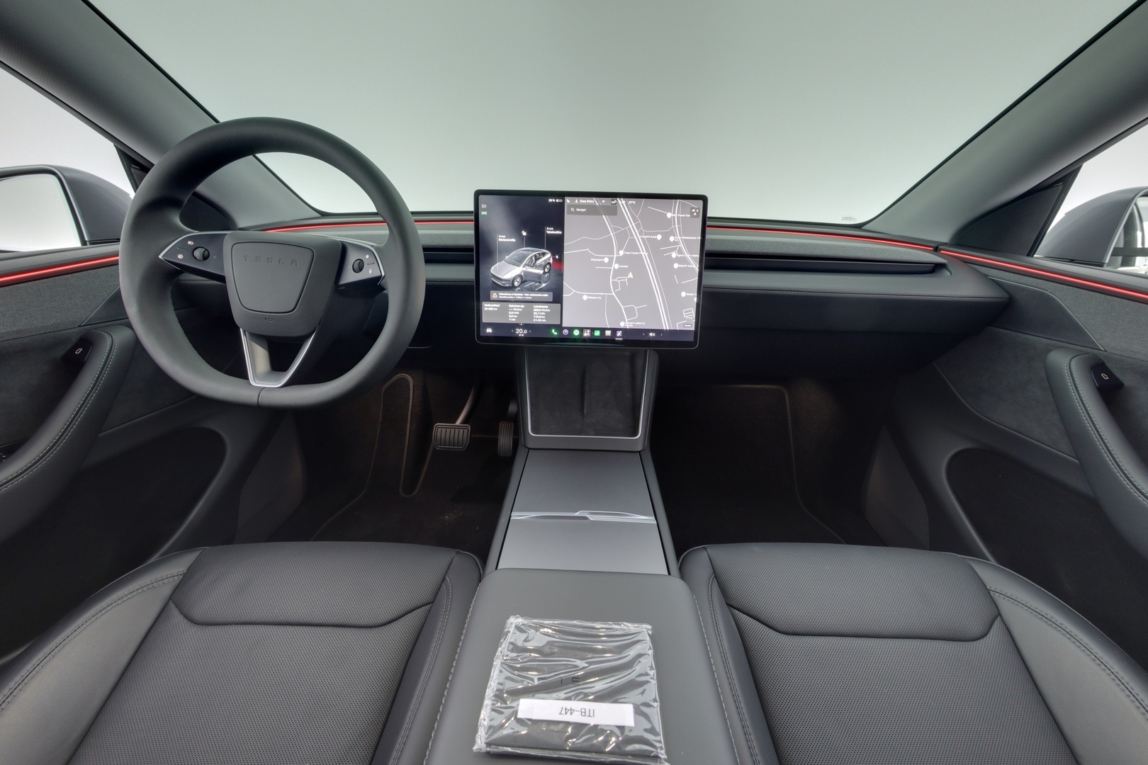 TESLA Model Y 7