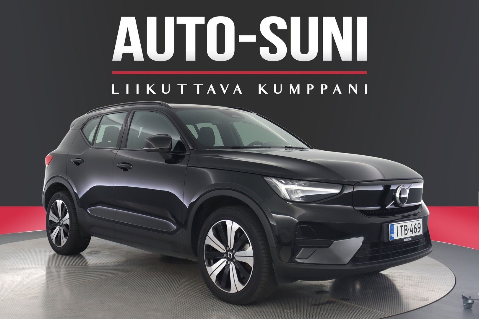 VOLVO XC40 1