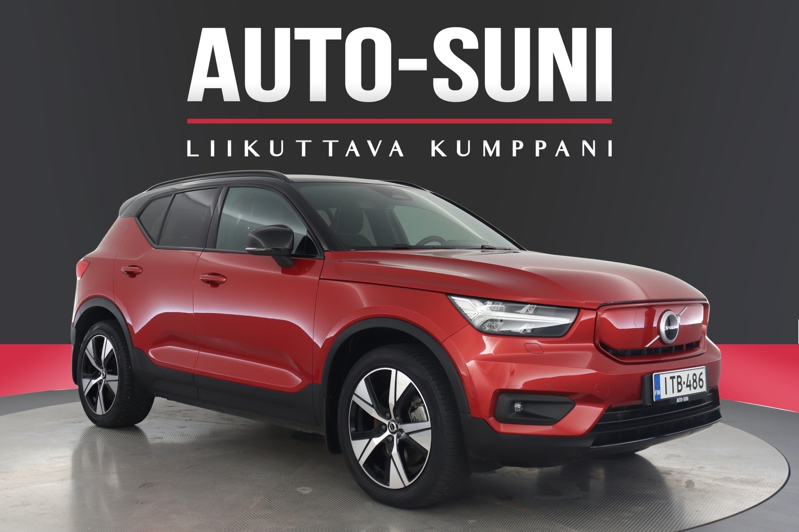 VOLVO XC40 1
