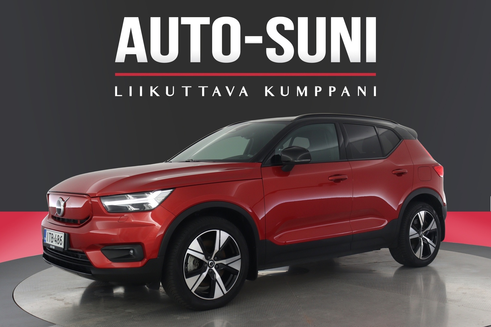 VOLVO XC40 5