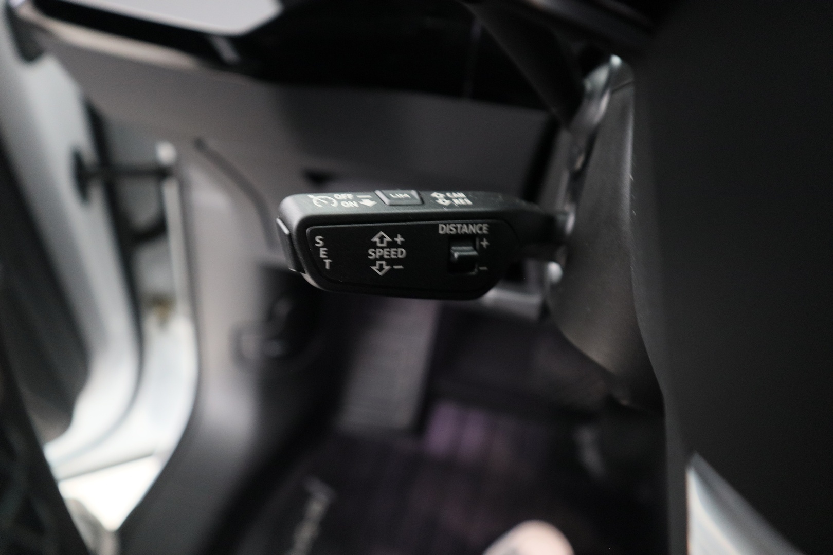 AUDI Q8 e-tron 15