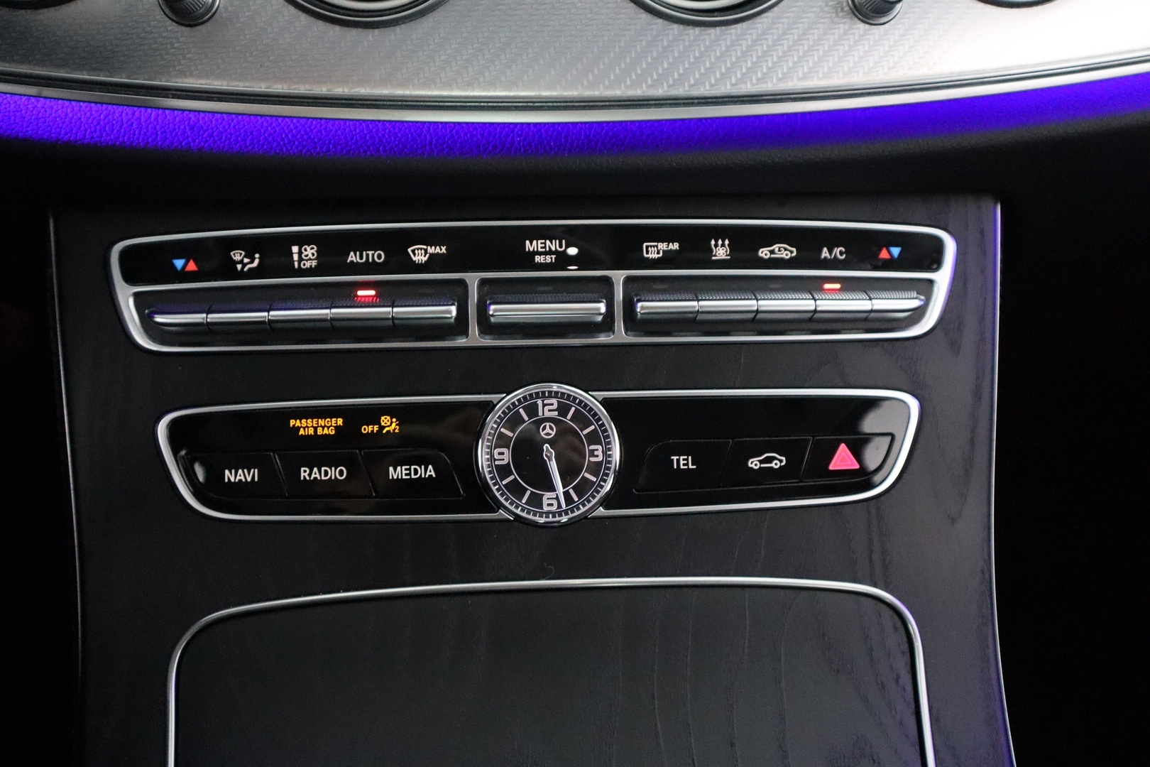 MERCEDES-BENZ E 2020