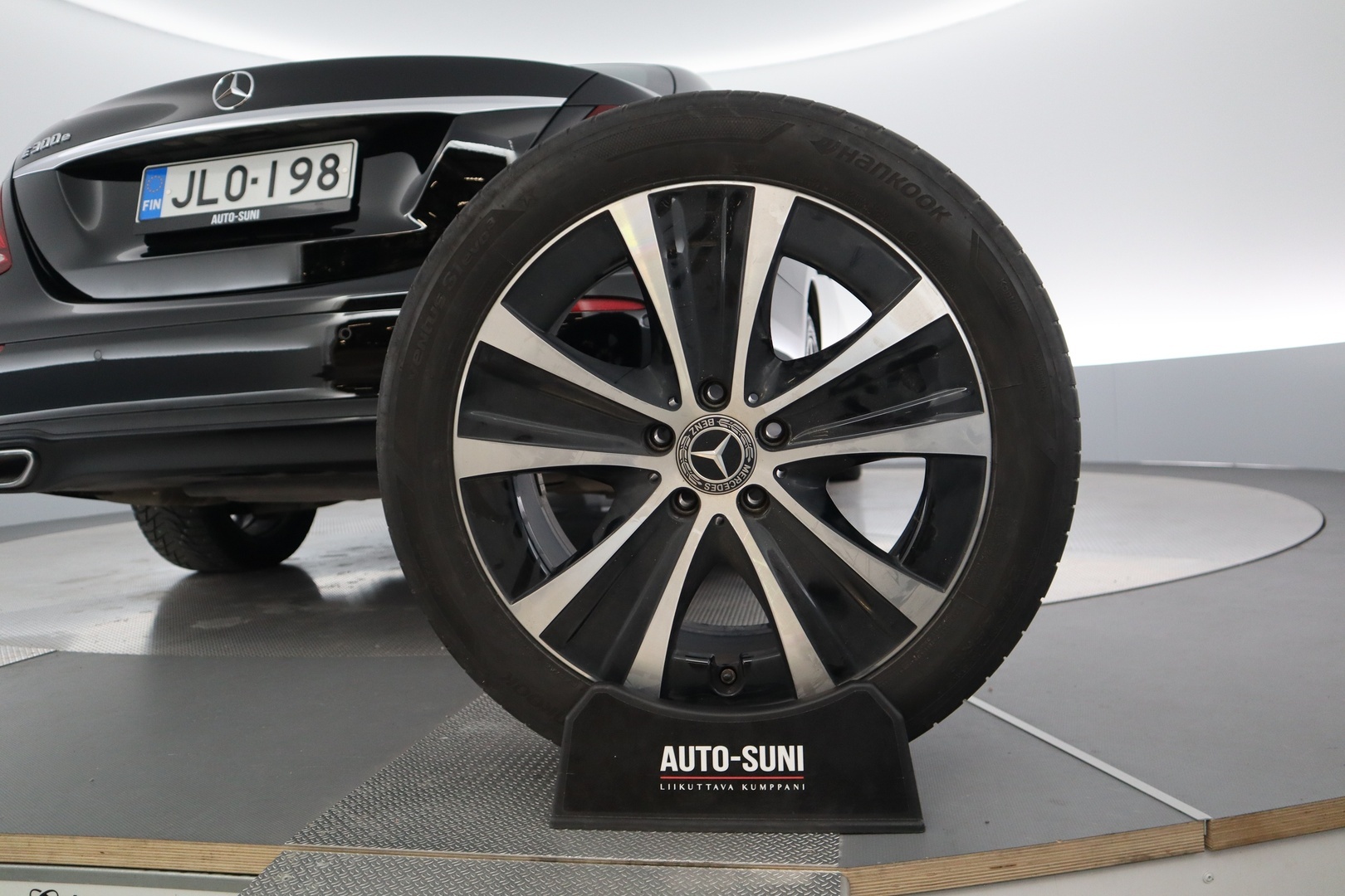 MERCEDES-BENZ E 2020