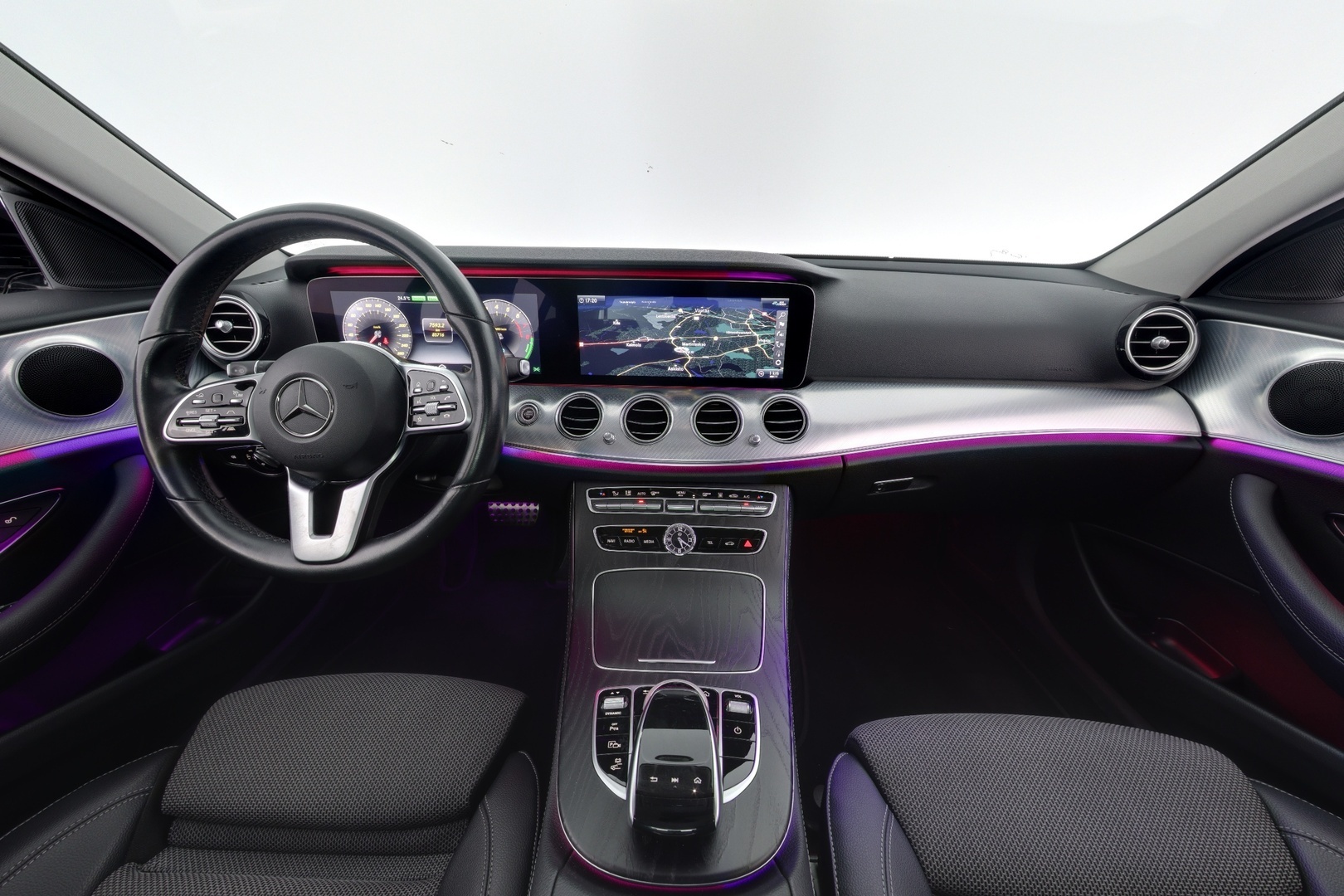 MERCEDES-BENZ E 2020